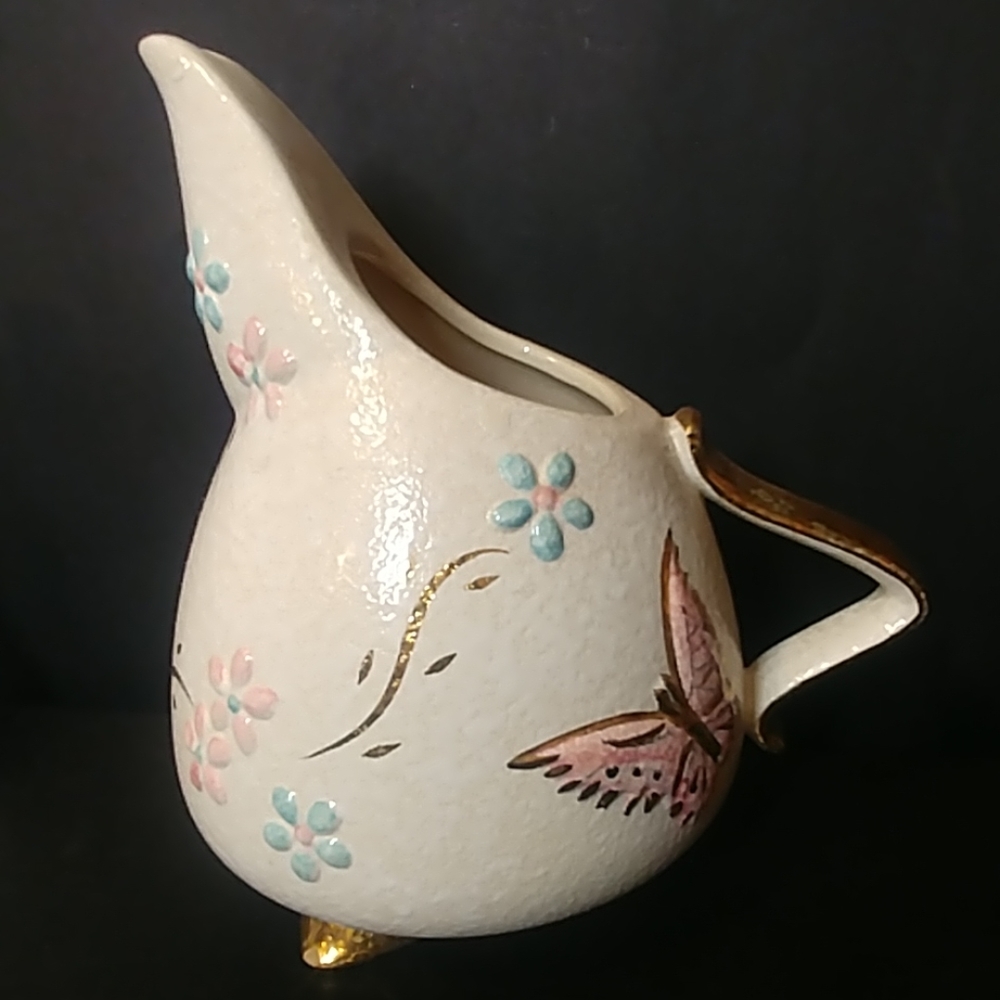 HULL VTG Glazed Ceramic Floral Pitcher Gold Trim